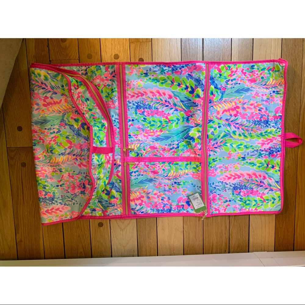 Lilly Pulitzer-Catch the Wave Garment Bag- NWT